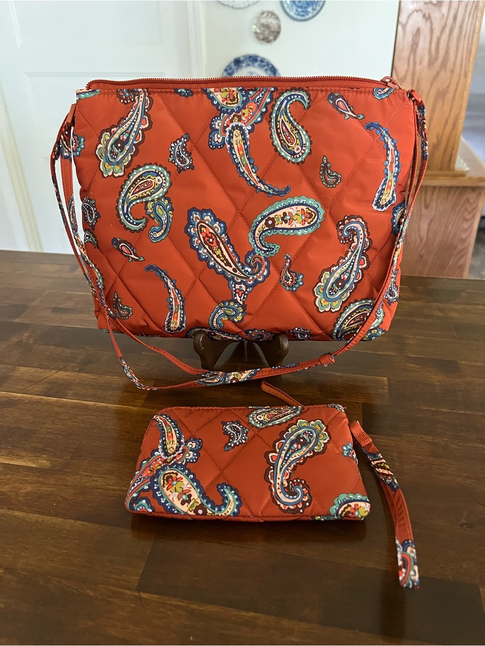 Vera Bradley Shoulder Bag and Wristlet Set in Manor Paisley